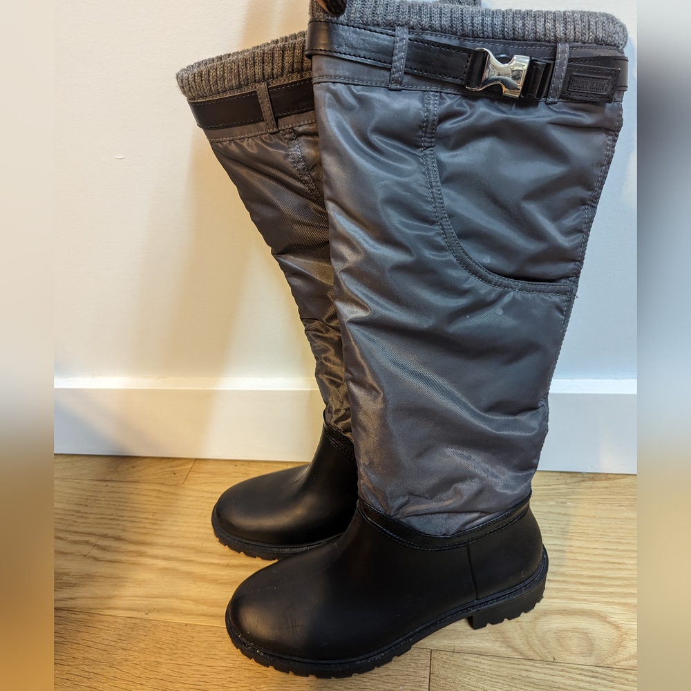 DKNY Cascade Knee High Rain Boots sz 8.5